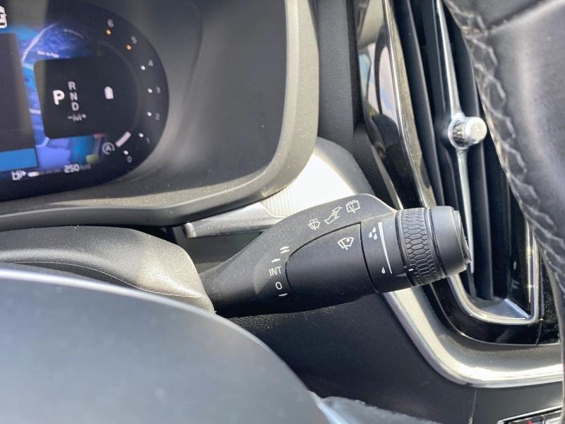 Image VOLVO XC60 B4 197ch Plus Style Dark Geartronic