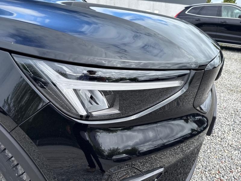 Image VOLVO EX40 Single Extended Range 252ch Black Edition