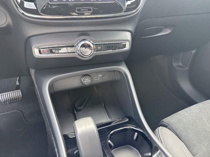 Image VOLVO EX40 Single Extended Range 252ch Black Edition