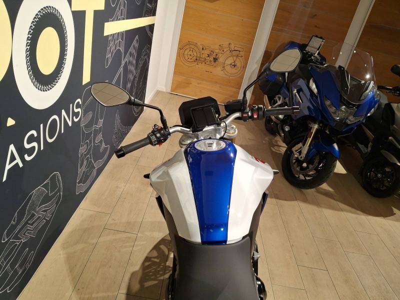 Image BMW F F 900 R A2