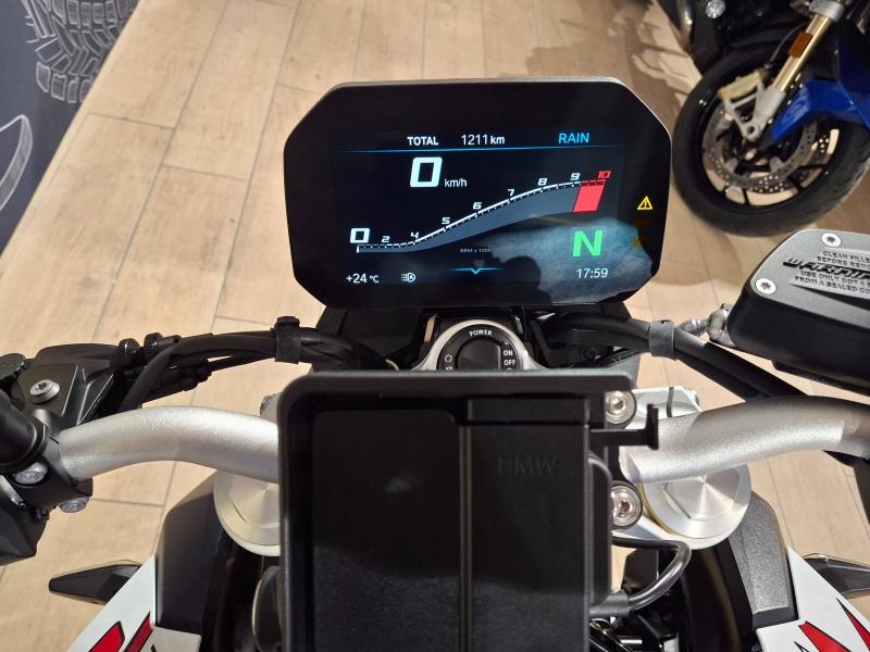 Image BMW F F 900 R A2