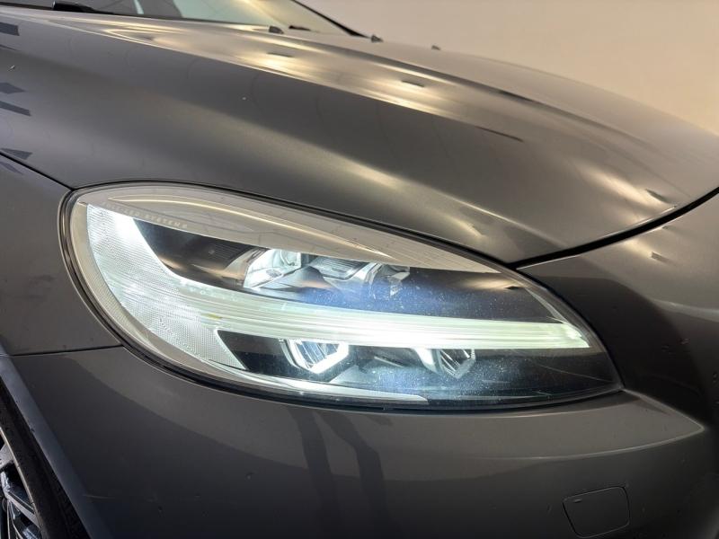 Image VOLVO V40 T2 122ch Momentum Geartronic