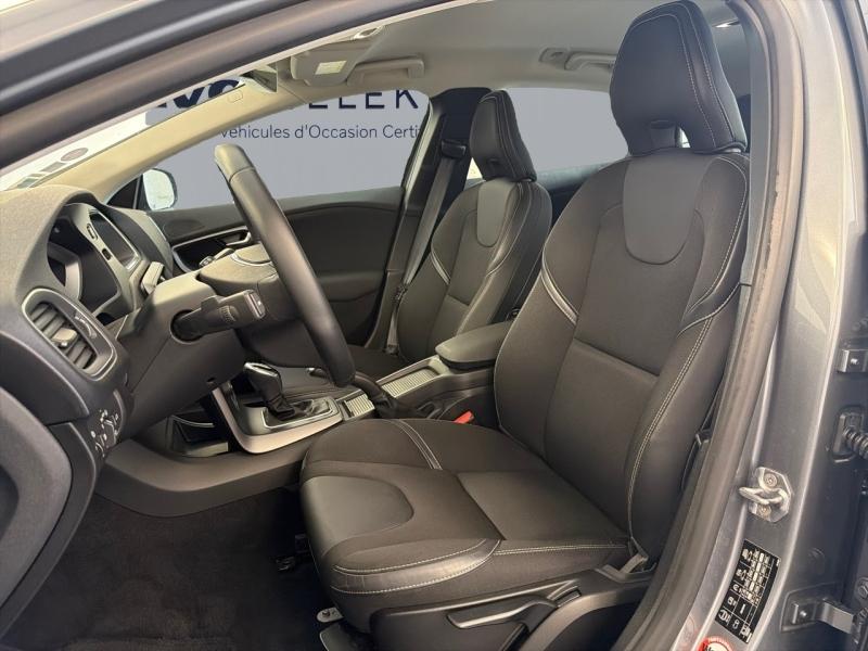 Image VOLVO V40 T2 122ch Momentum Geartronic