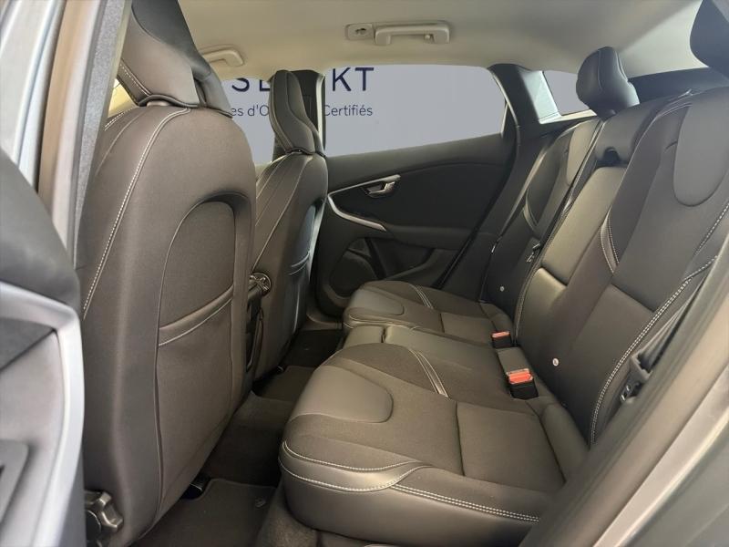 Image VOLVO V40 T2 122ch Momentum Geartronic