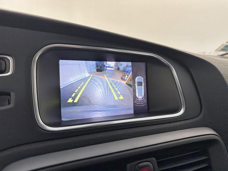 Image VOLVO V40 T2 122ch Momentum Geartronic