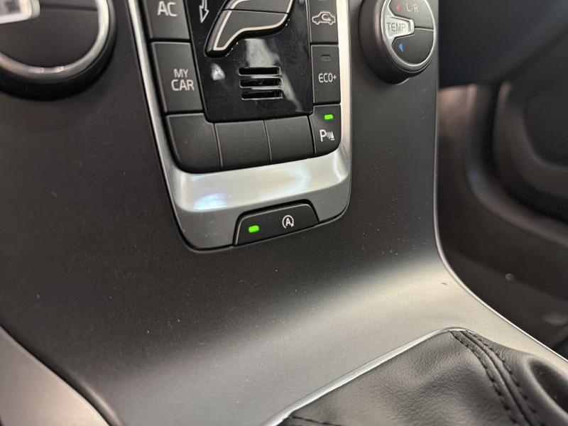 Image VOLVO V40 T2 122ch Momentum Geartronic