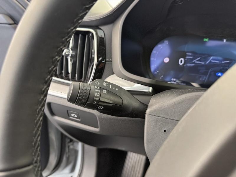 Image VOLVO V60 B4 197ch Plus Style Dark DCT 7
