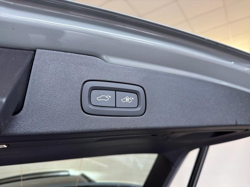 Image VOLVO V60 B4 197ch Plus Style Dark DCT 7