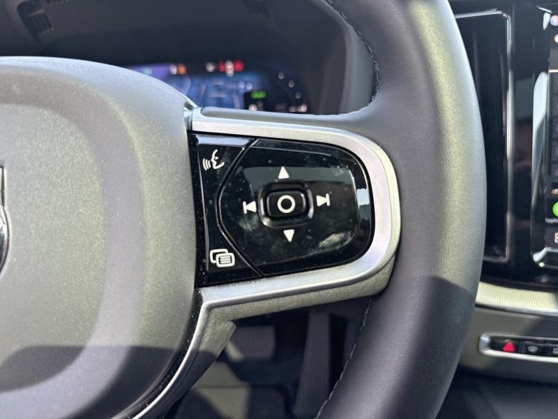 Image VOLVO XC60 T6 Hybride Rechargeable 253 + 145ch Plus Style Dark Geartronic 8 AWD