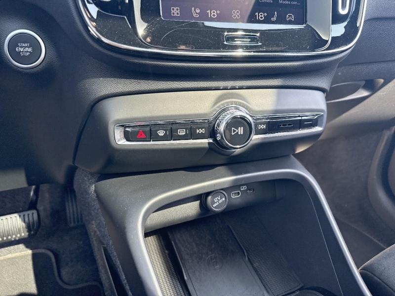 Image VOLVO XC40 B3 163ch Black Edition DCT 7