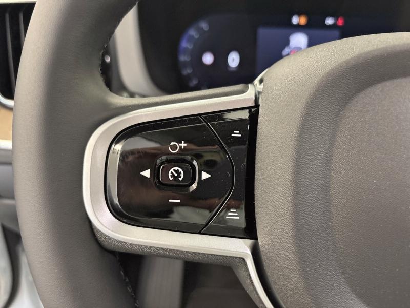 Image VOLVO XC60 T6 Hybride Rechargeable 350ch Plus Style Dark Geartronic 8 AWD