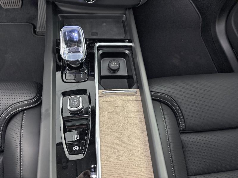 Image VOLVO XC60 T6 Hybride Rechargeable 350ch Plus Style Dark Geartronic 8 AWD