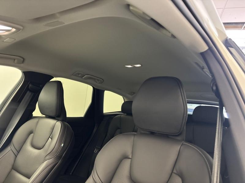Image VOLVO XC60 T6 Hybride Rechargeable 350ch Plus Style Dark Geartronic 8 AWD