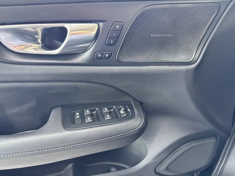 Image VOLVO V60 B4 197ch Ultra Style Dark DCT 7