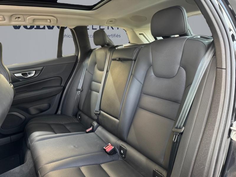 Image VOLVO V60 B4 197ch Ultra Style Dark DCT 7