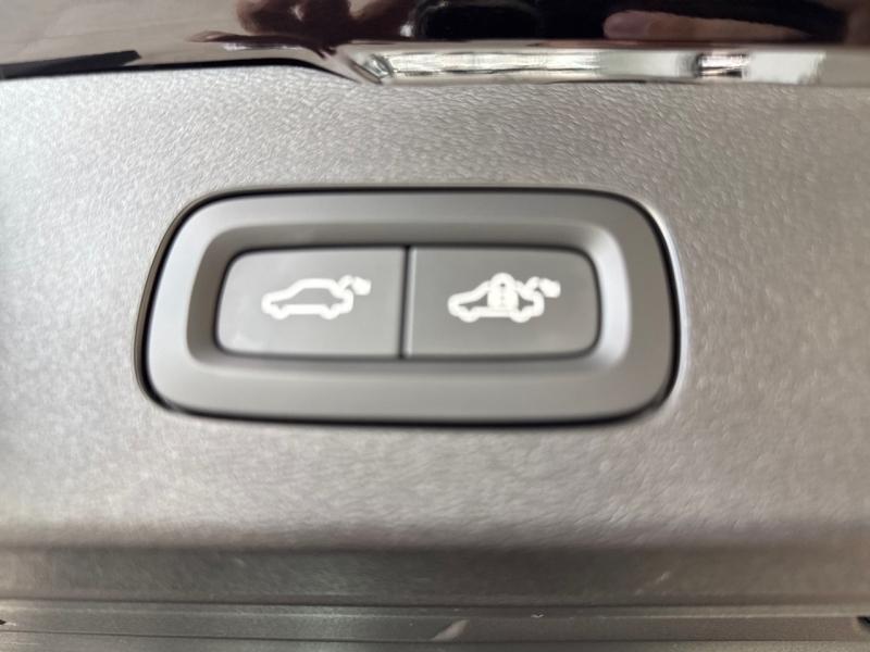 Image VOLVO V60 B4 197ch Ultra Style Dark DCT 7