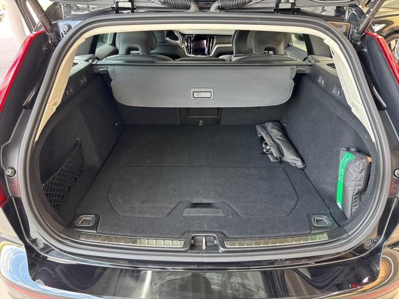 Image VOLVO V60 B4 197ch Ultra Style Dark DCT 7