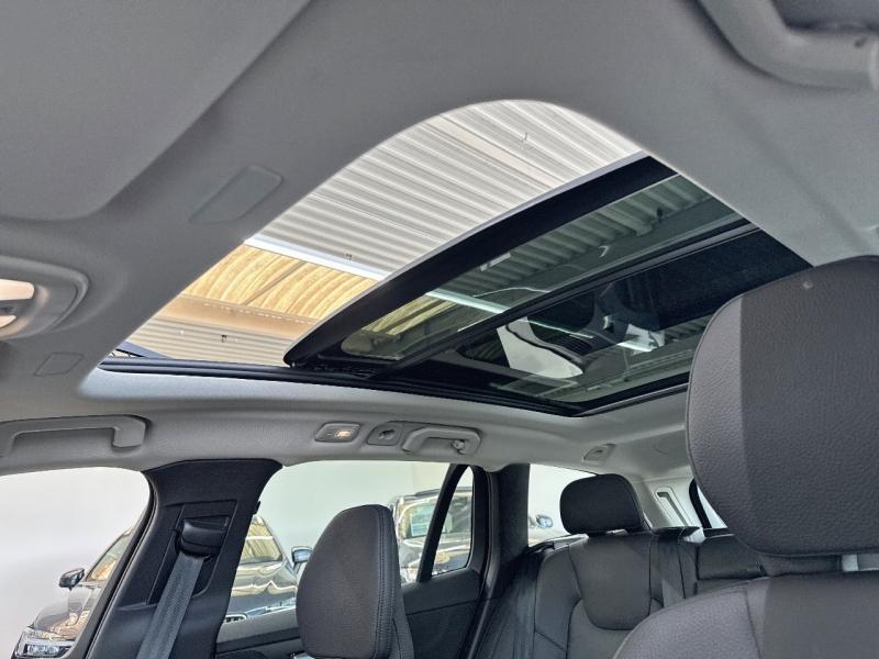 Image VOLVO V60 B4 197ch Ultra Style Dark DCT 7