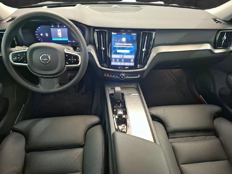Image VOLVO V60 B4 197ch Ultra Style Dark DCT 7
