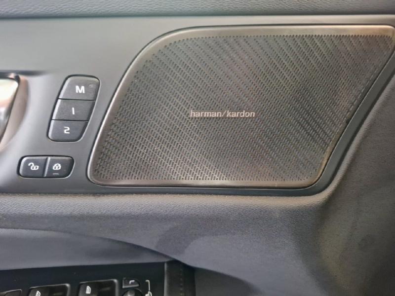 Image VOLVO V60 B4 197ch Ultra Style Dark DCT 7