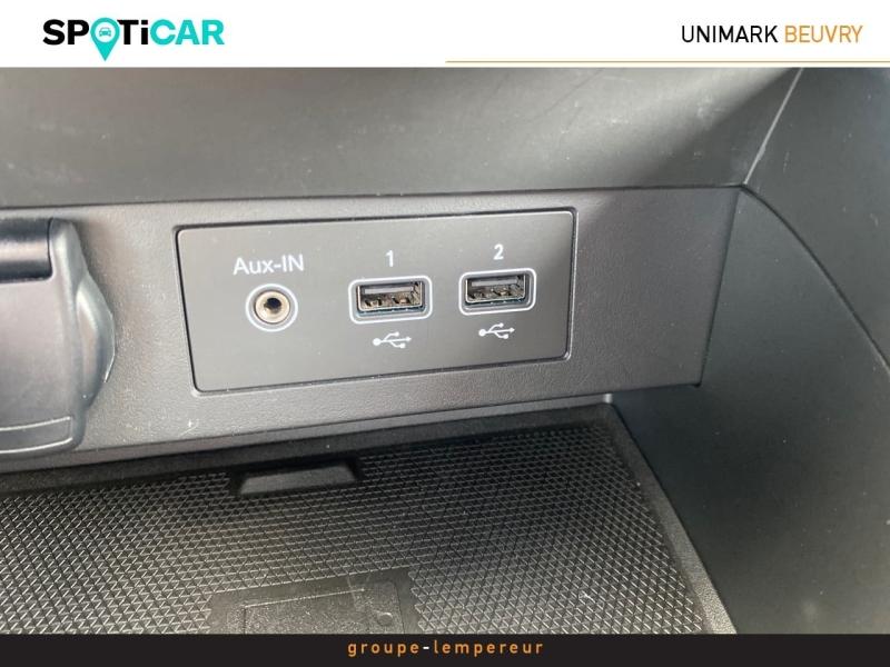 Image RENAULT Clio 1.6 E-Tech 140ch Première Edition