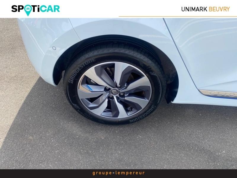 Image RENAULT Clio 1.6 E-Tech 140ch Première Edition