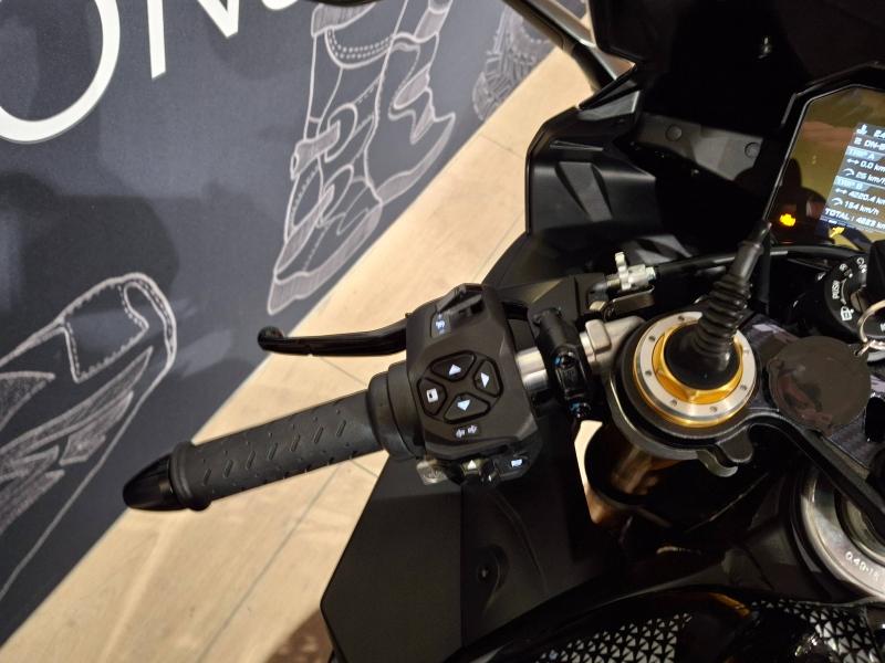 Image APRILIA RSV4 RSV4 1100 Factory