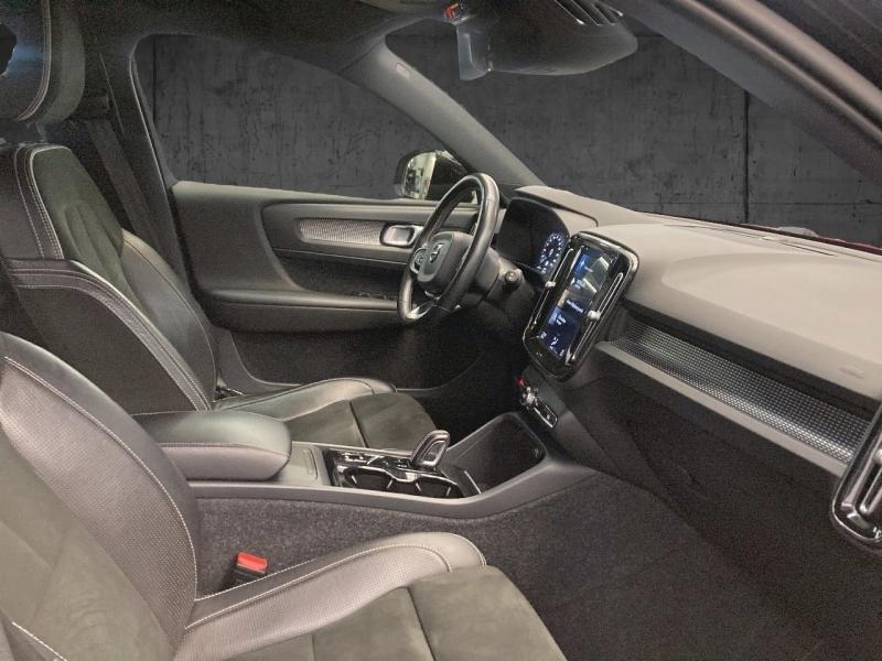 Image VOLVO XC40 D4 AdBlue AWD 190ch R-Design Geartronic 8