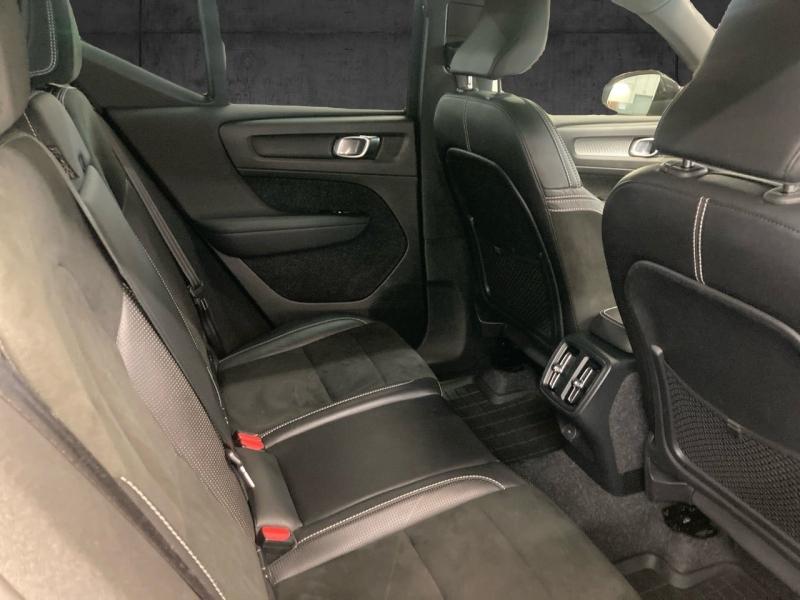 Image VOLVO XC40 D4 AdBlue AWD 190ch R-Design Geartronic 8