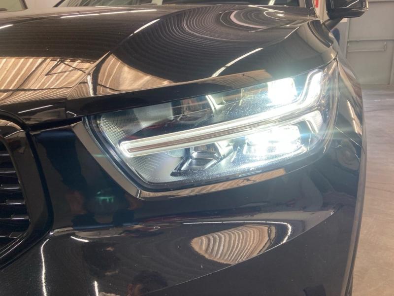 Image VOLVO XC40 D4 AdBlue AWD 190ch R-Design Geartronic 8