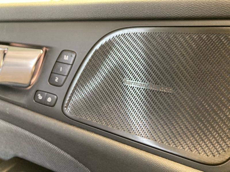 Image VOLVO V60 B4 197ch R-Design Geartronic 8