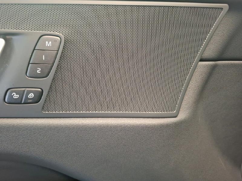 Image VOLVO XC60 B4 197ch Plus Style Dark Geartronic
