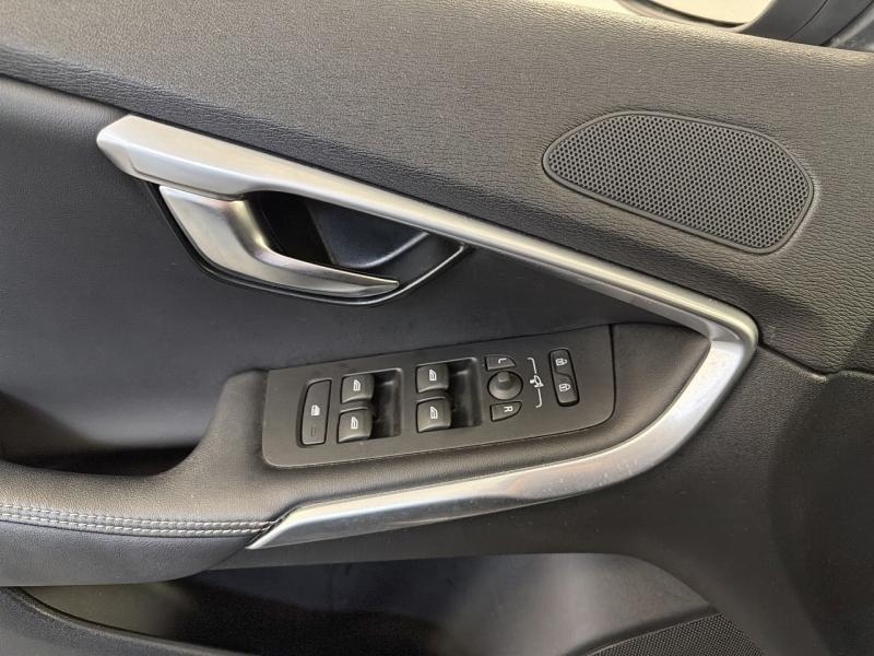 Image VOLVO V40 T2 122ch R-Design Geartronic