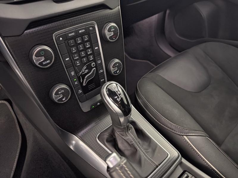 Image VOLVO V40 T2 122ch R-Design Geartronic