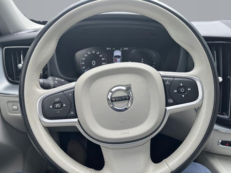 Image VOLVO XC60 T8 Twin Engine 303 + 87ch Business Executive Geartronic