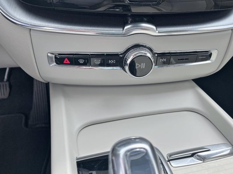 Image VOLVO XC60 T8 Twin Engine 303 + 87ch Business Executive Geartronic