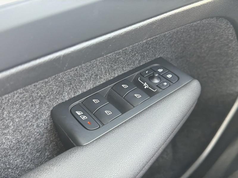 Image VOLVO XC40 B3 163ch Plus DCT 7