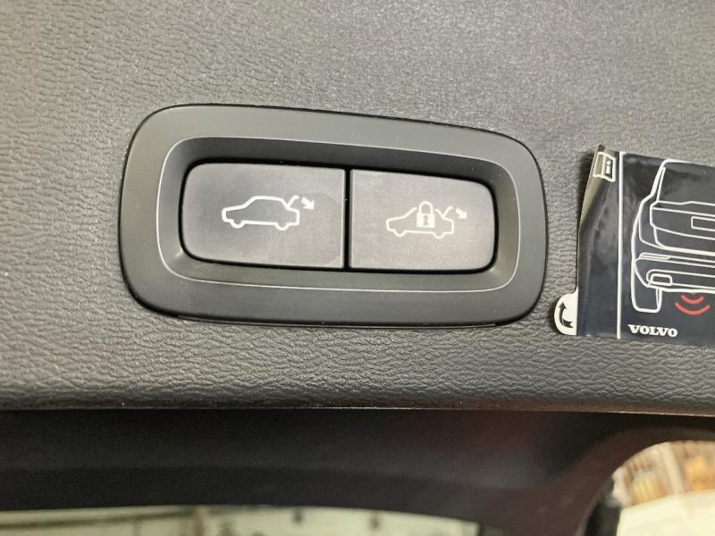 Image VOLVO XC40 T4 Recharge 129 + 82ch Business DCT 7