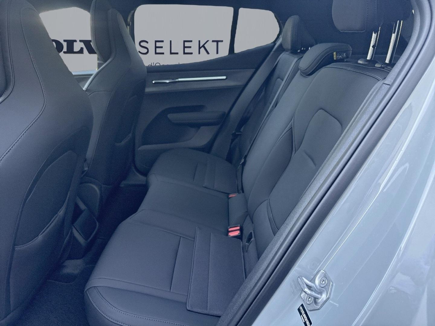 Image VOLVO EX30 Cross Country P5 Long Range 272ch 69kWh Ultra