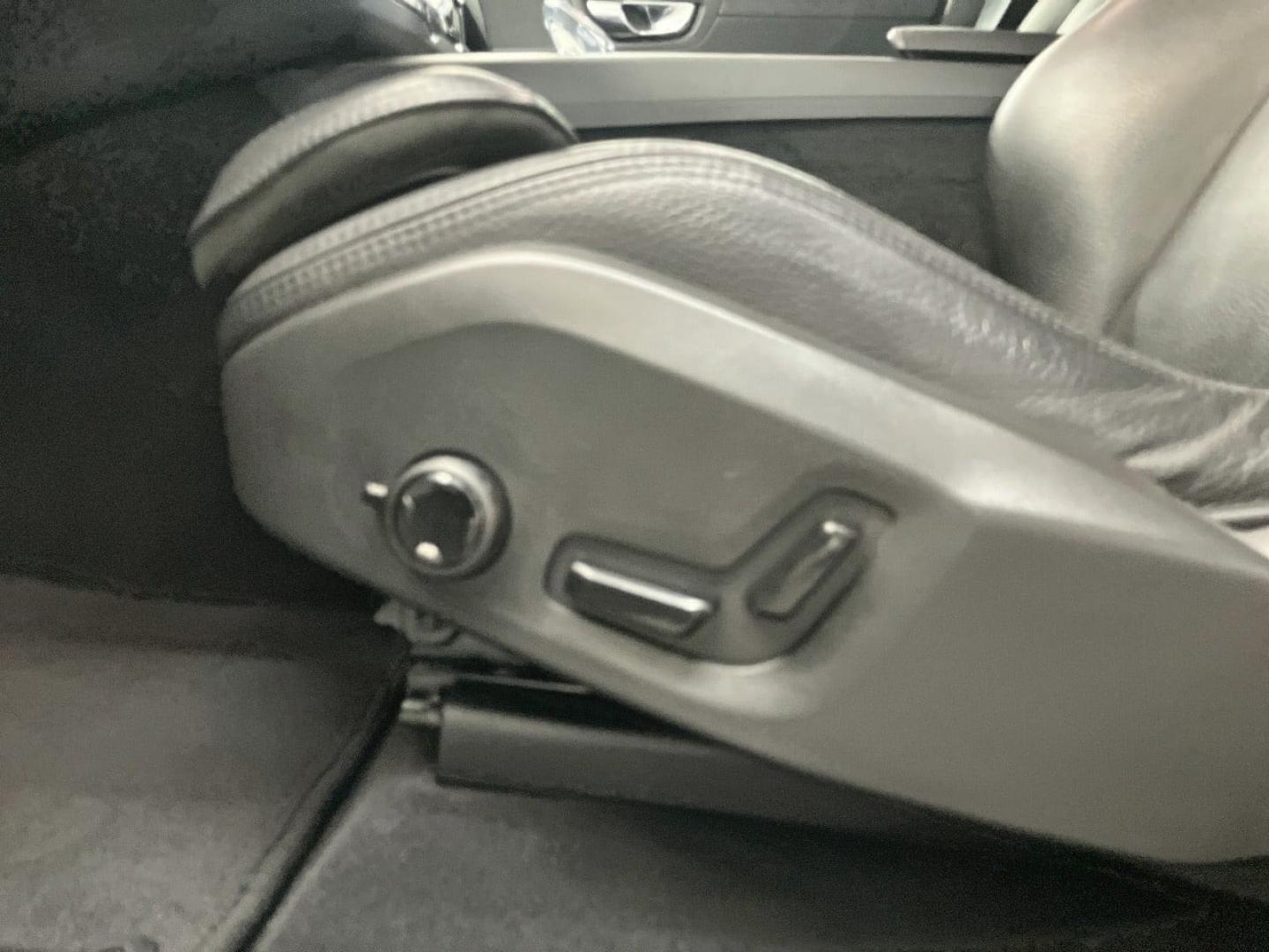 Image VOLVO XC60 T8 Twin Engine 303 + 87ch Inscription Luxe Geartronic