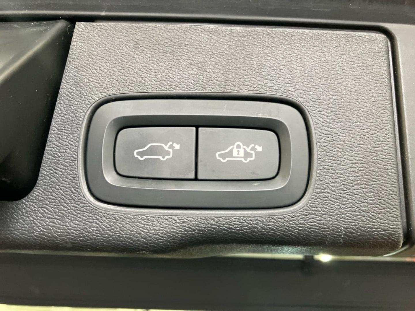 Image VOLVO XC60 T8 Twin Engine 303 + 87ch Inscription Luxe Geartronic