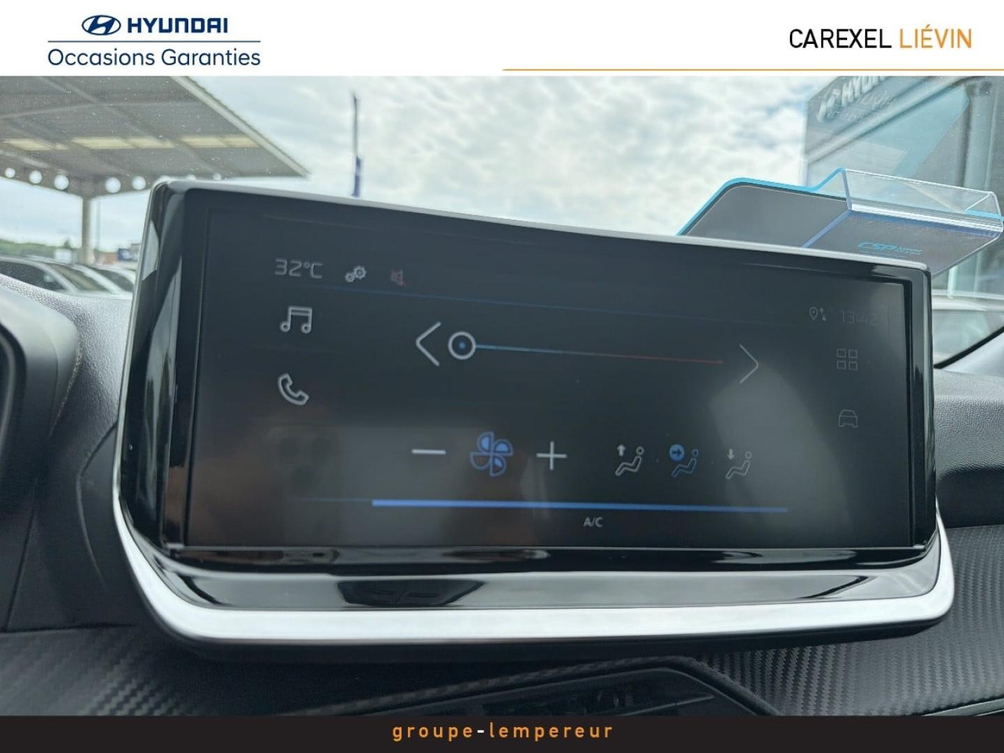 Image PEUGEOT 208 1.2 Hybrid 110ch Style e-DCS6