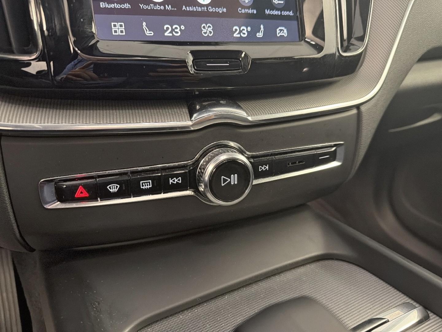 Image VOLVO XC60 T6 AWD 253 + 145ch Plus Style Dark Geartronic