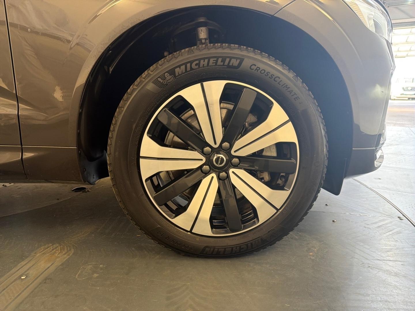 Image VOLVO XC60 T6 AWD 253 + 145ch Plus Style Dark Geartronic