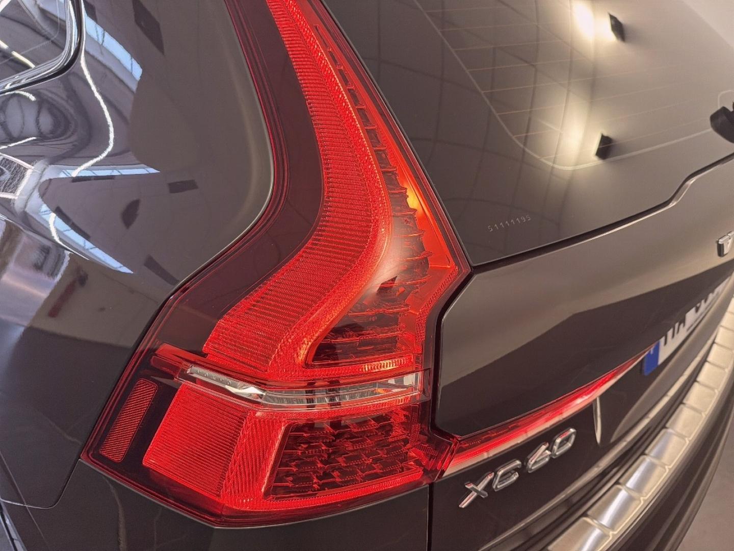 Image VOLVO XC60 T6 AWD 253 + 145ch Plus Style Dark Geartronic