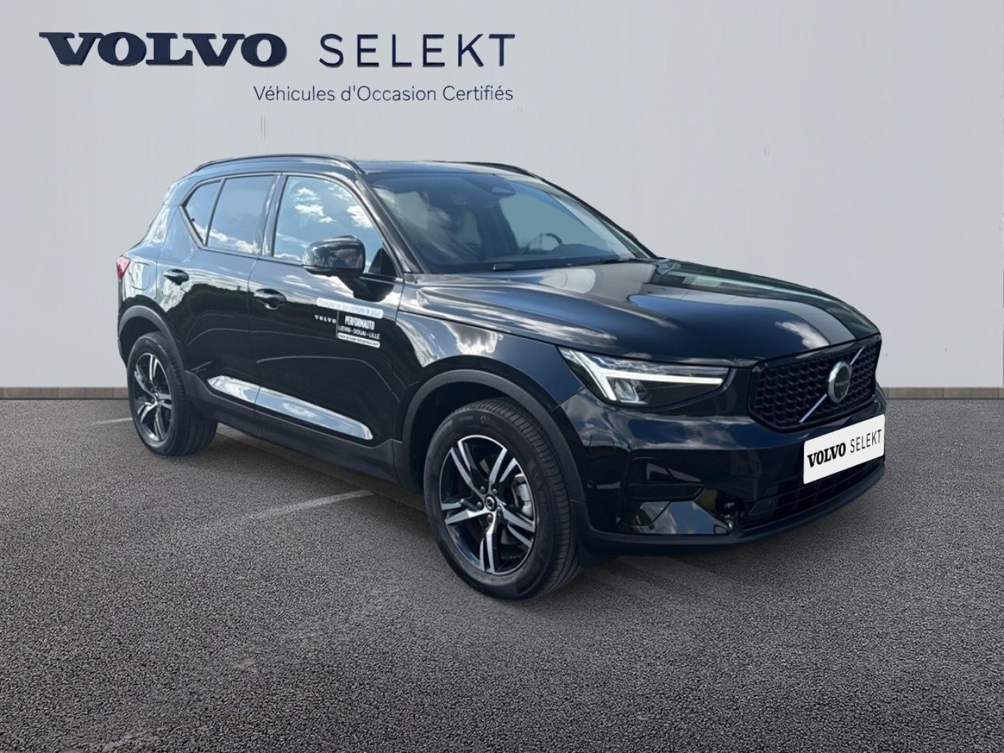 Photo VOLVO XC40 B3 163ch Plus DCT 7