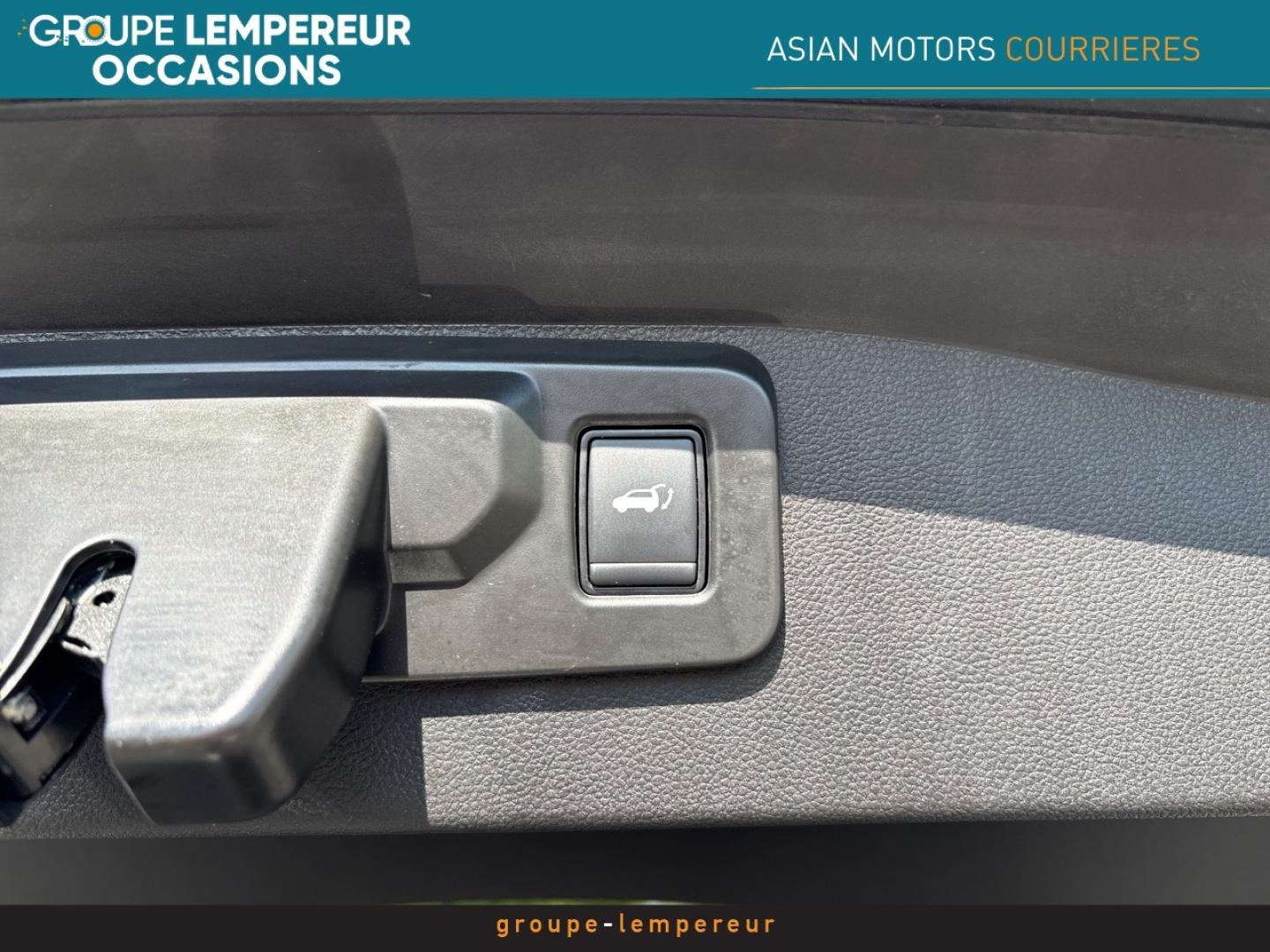 Image RENAULT Austral 1.2 E-Tech full hybrid 200ch Iconic- 24