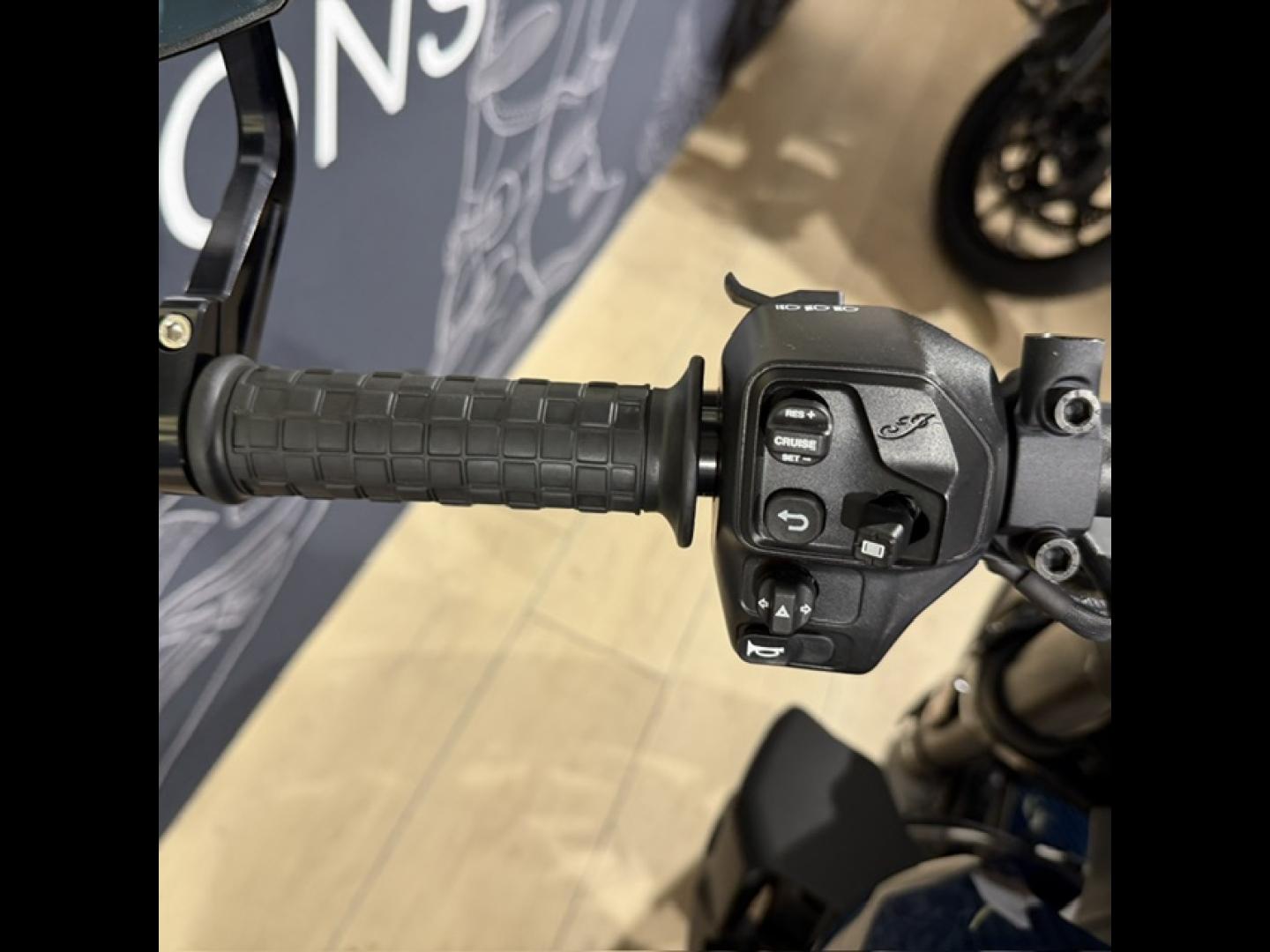 Image INDIAN FTR FTR 1200 100% R Carbon
