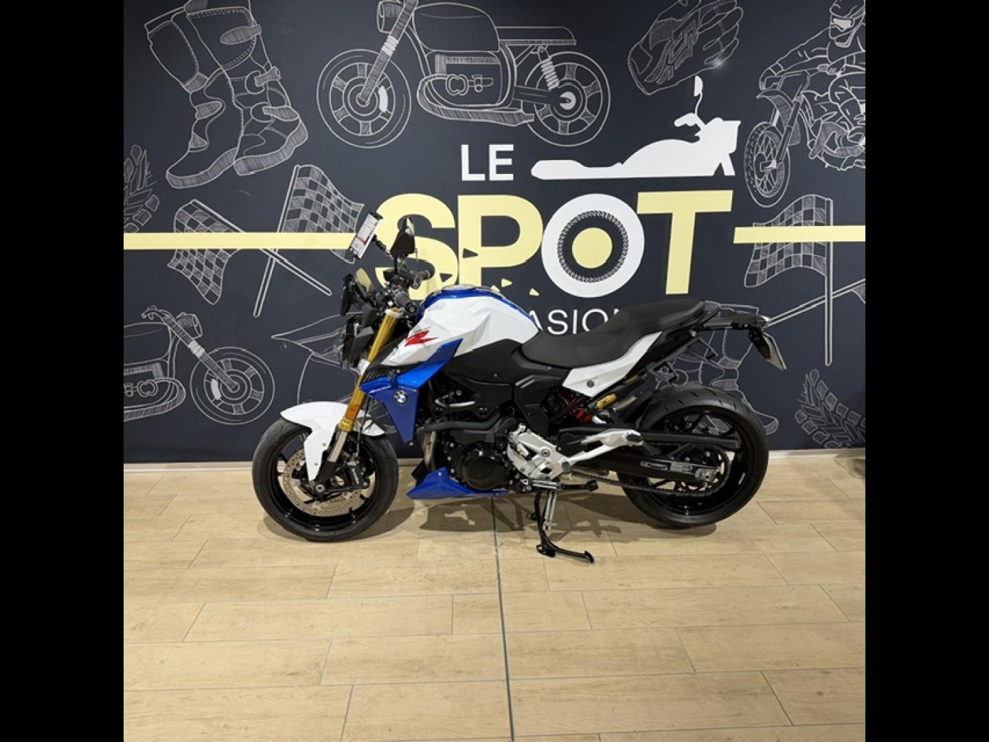 Photo BMW F F 900 R A2