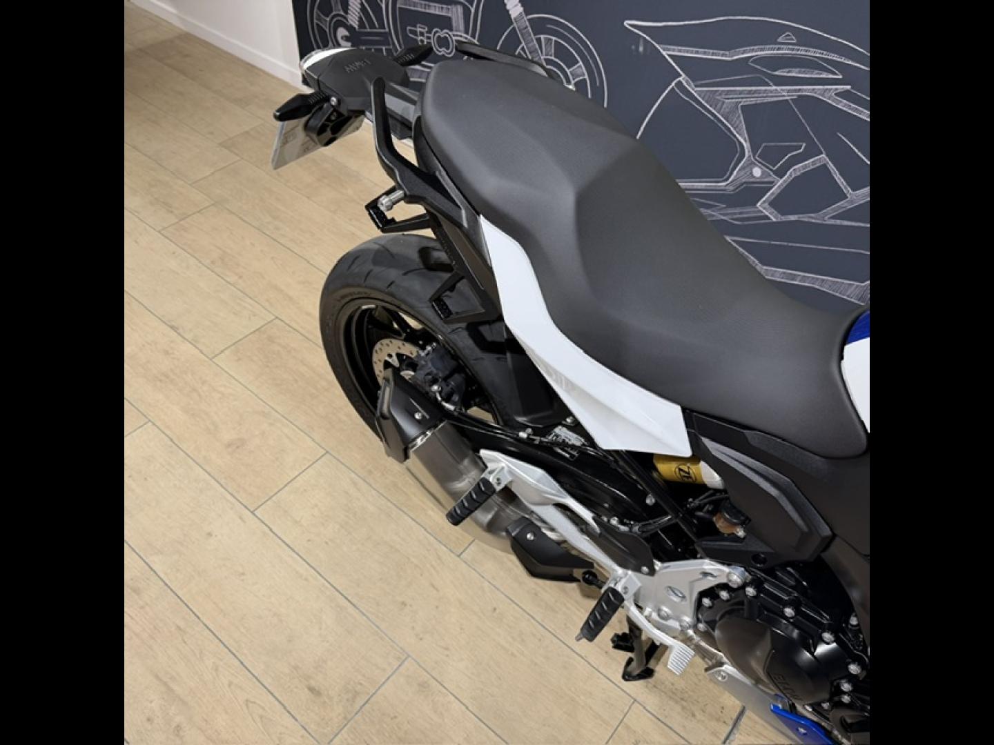 Image BMW F F 900 R A2